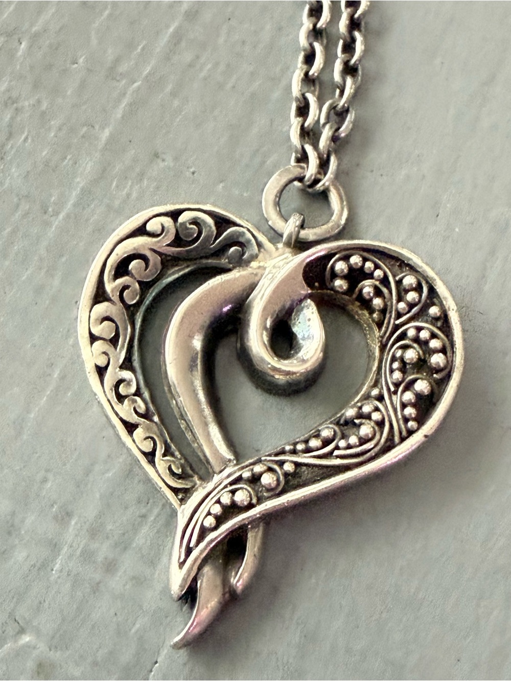 Lois Hill 925 Sterling Silver Reversible Hammered Heart Pendant Necklace
